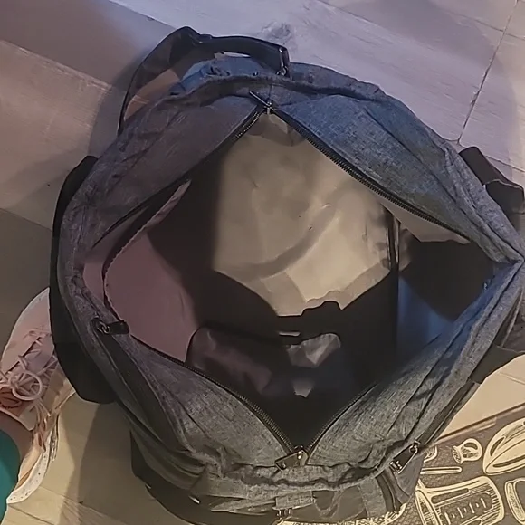 Lug Airbus Weekender Bag Heather Grey With Cross Strap - Picture 12 of 13